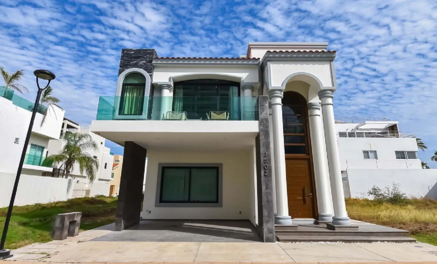 Playa Brujas Residence