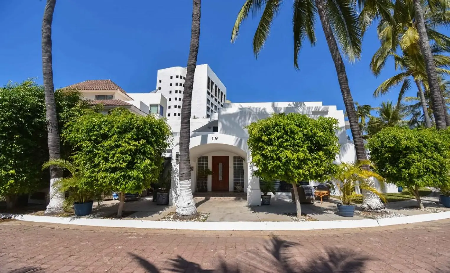 HOUSE FOR SALE IN VILLAS DE RUEDA - BEACH RESIDENCE