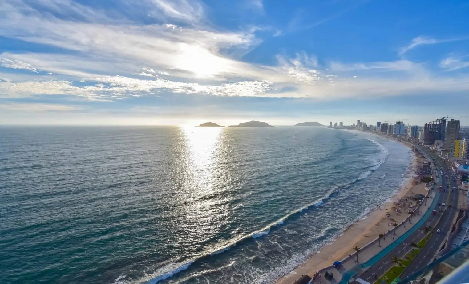 LUXURY PENTHOUSE WITH OCEAN VIEW AT SUNSET VIEW